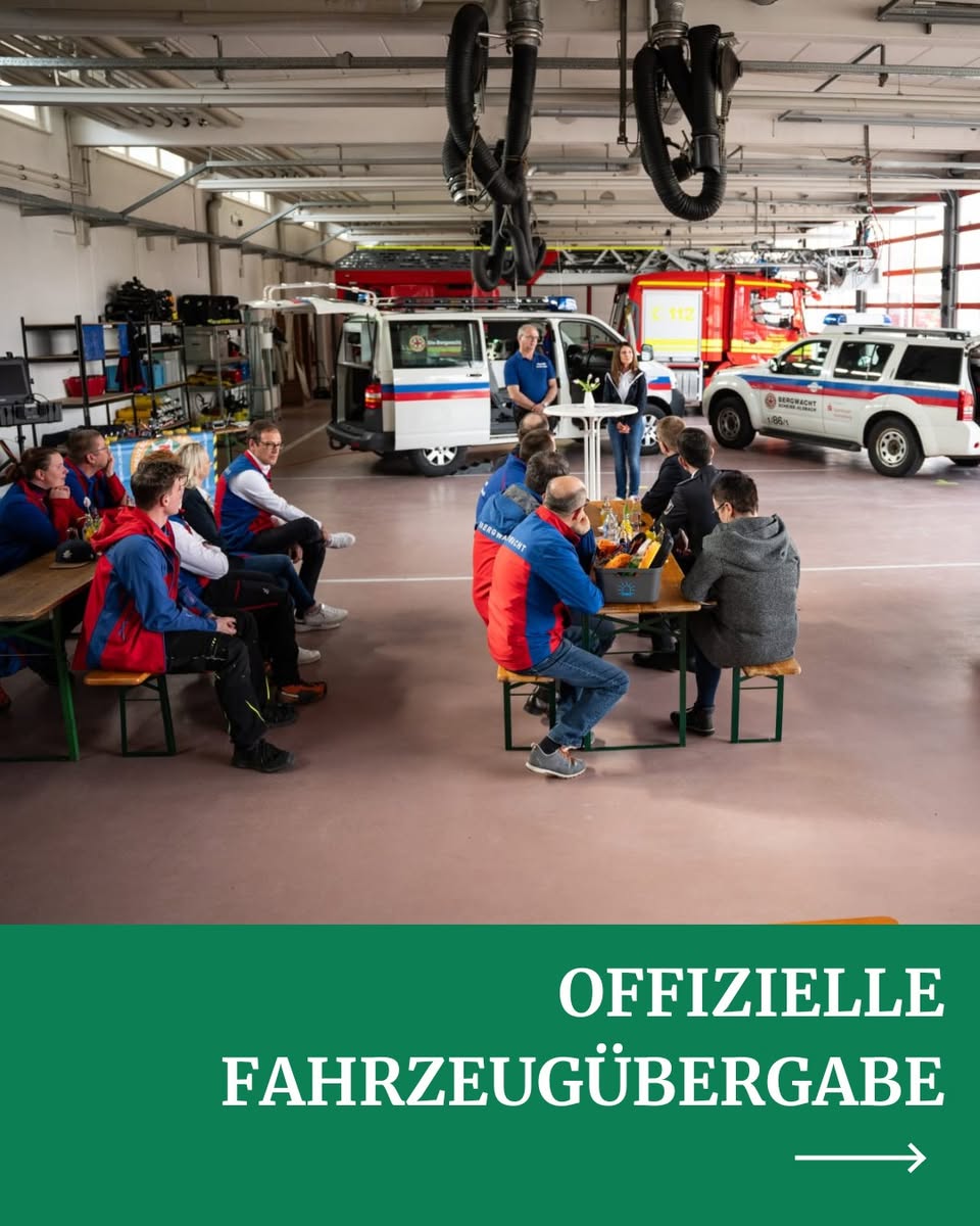 OFFIZIELLE FAHRZEUGÜBERGABE - Bild 1