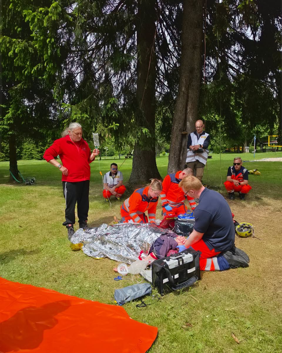 Ausbildungstag mit dem asb rettungsdienst 05